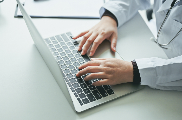 一次情報を適切に活用した医療ブログの投稿